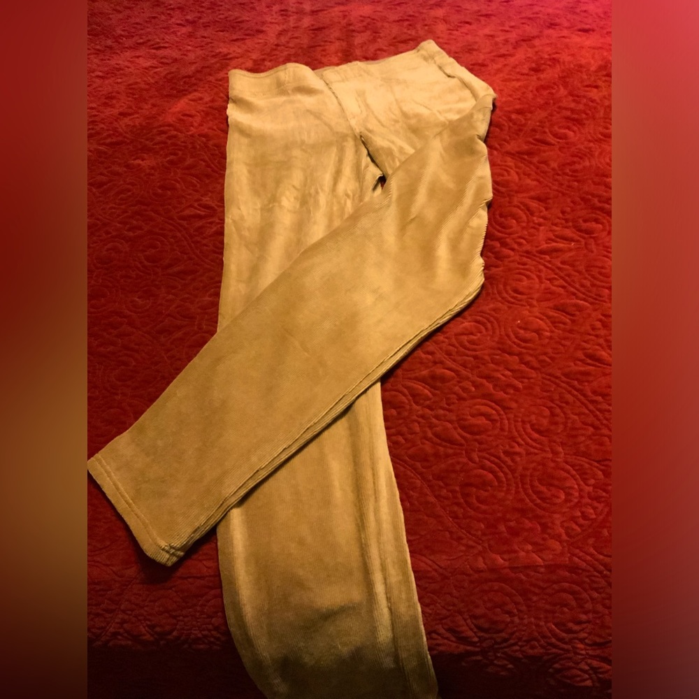Hue corduroy camel leggings, size M, super comfortable